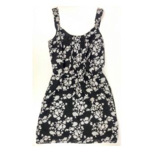 🎉HP🎉WHBM Black, Gray & White Floral Dress